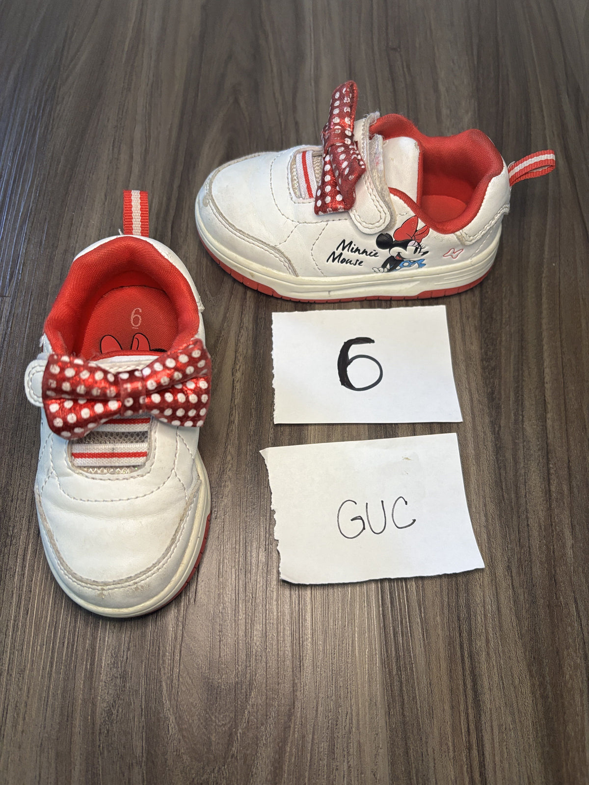 #138 - 6T Shoe GUC Minnie Mouse Gym Shoes