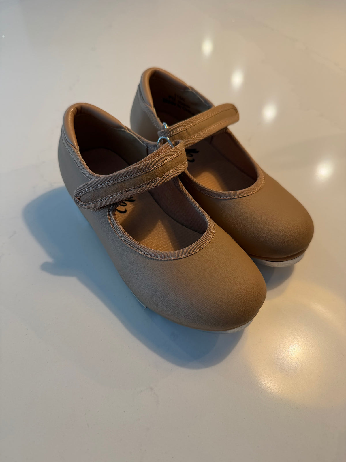 #133 new Stella tap shoes size 11