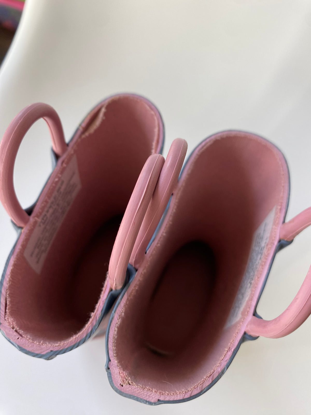 #117, Girls shoes 8c, Tucker + Tate pink heart rainboots, GUC