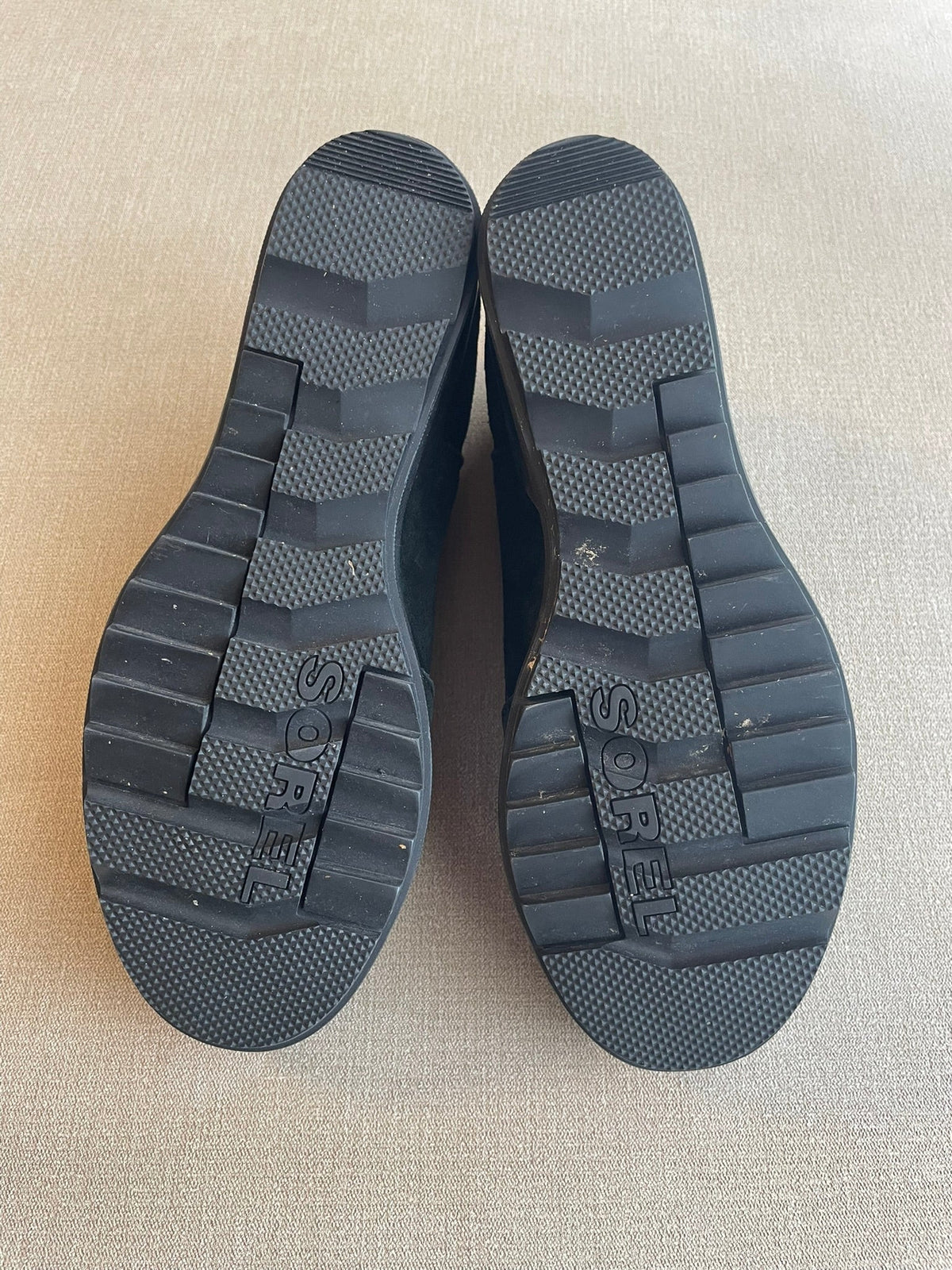 Seller #12 | Women's Black Suede Sorel Evie Zip Wedge Booties | Size 8.5 | EUC