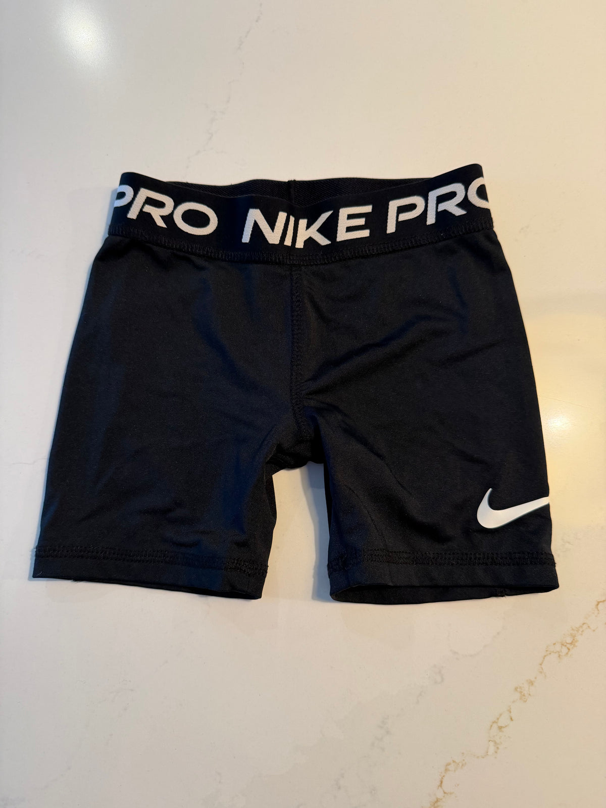 #133 girls Nike pro shorts size 5