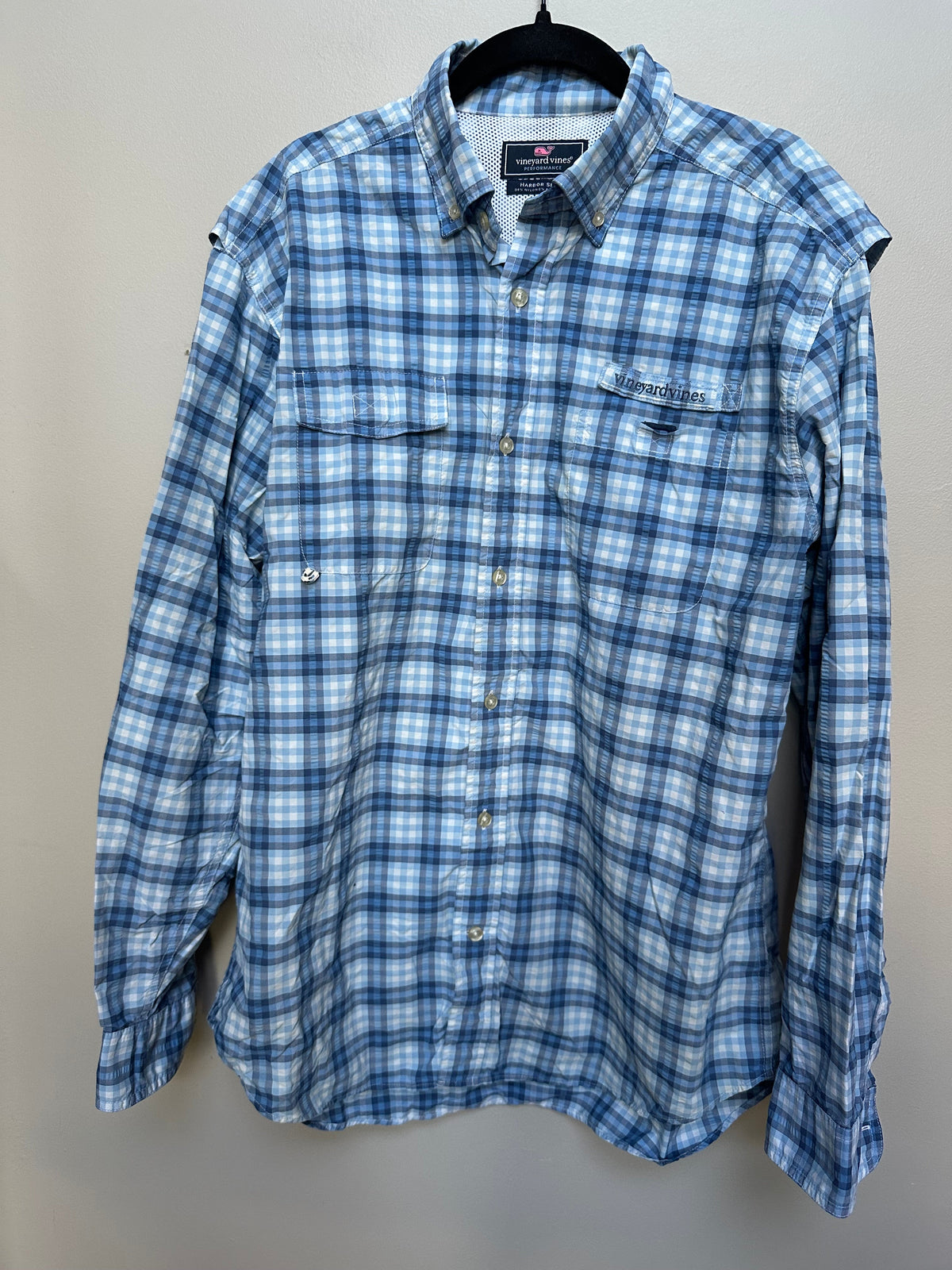 #130 Vineyard Vines Men’s Shirt Plaid M