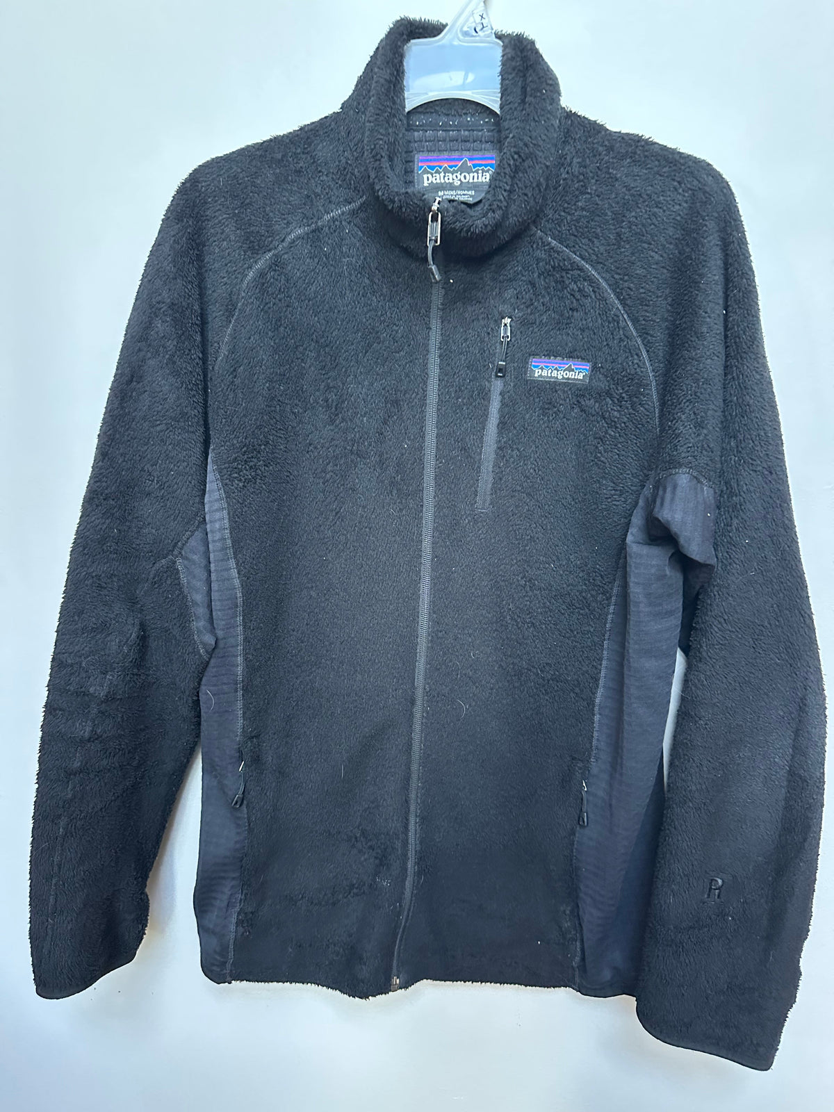 #130 Patagonia Men’s Sz M Black Fleece Jacket