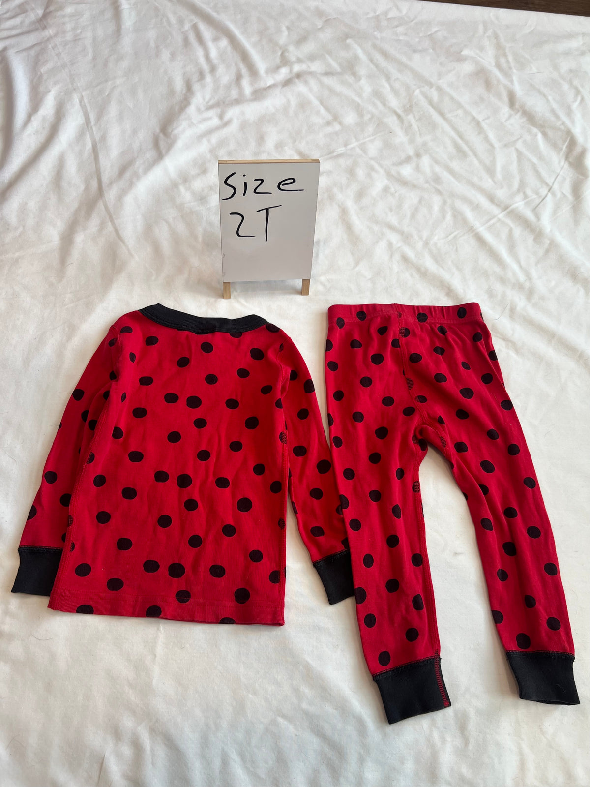 #24 size 2T Hanna Andersson pajamas