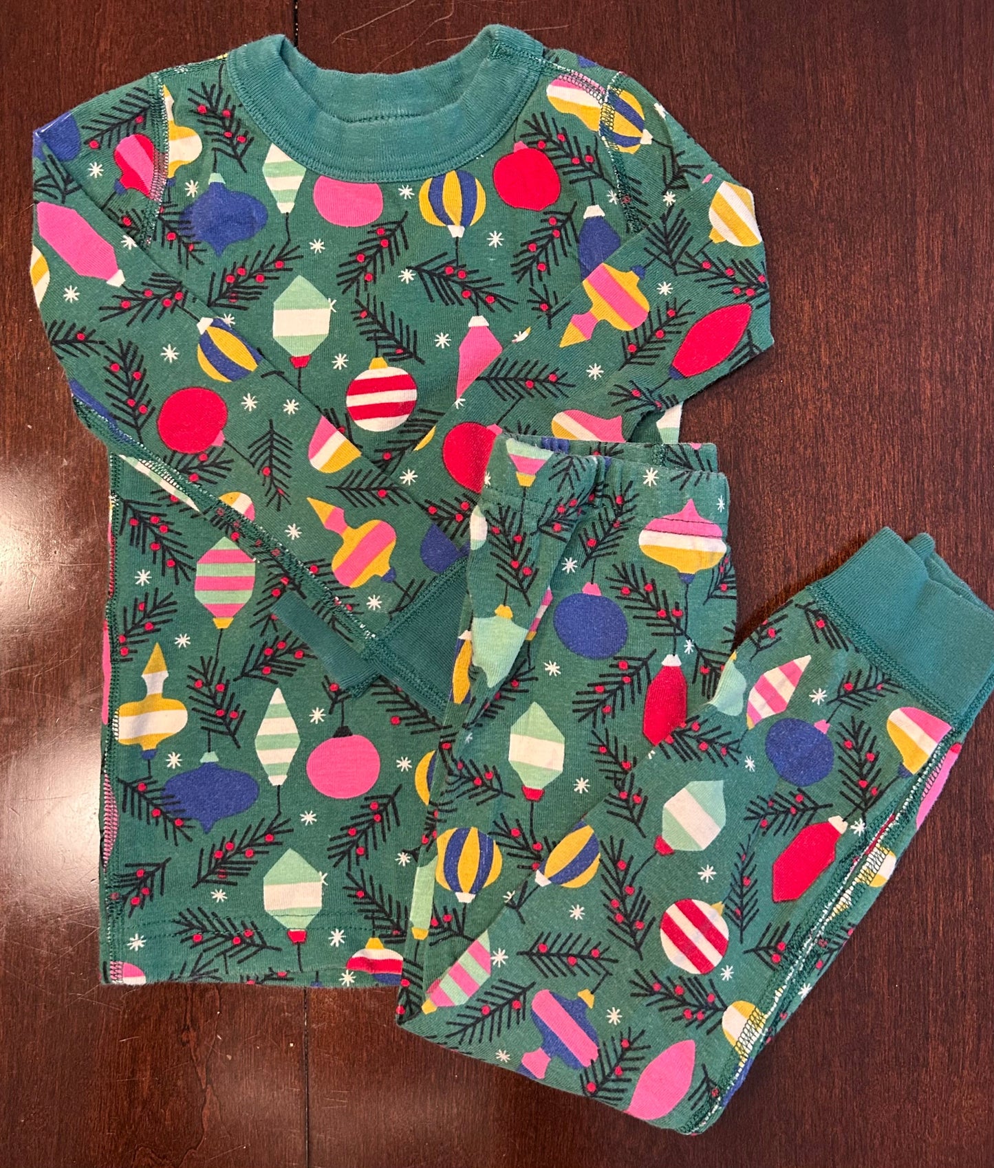 Reduced! Seller #18 Hanna Andersson holiday pjs kids size 4