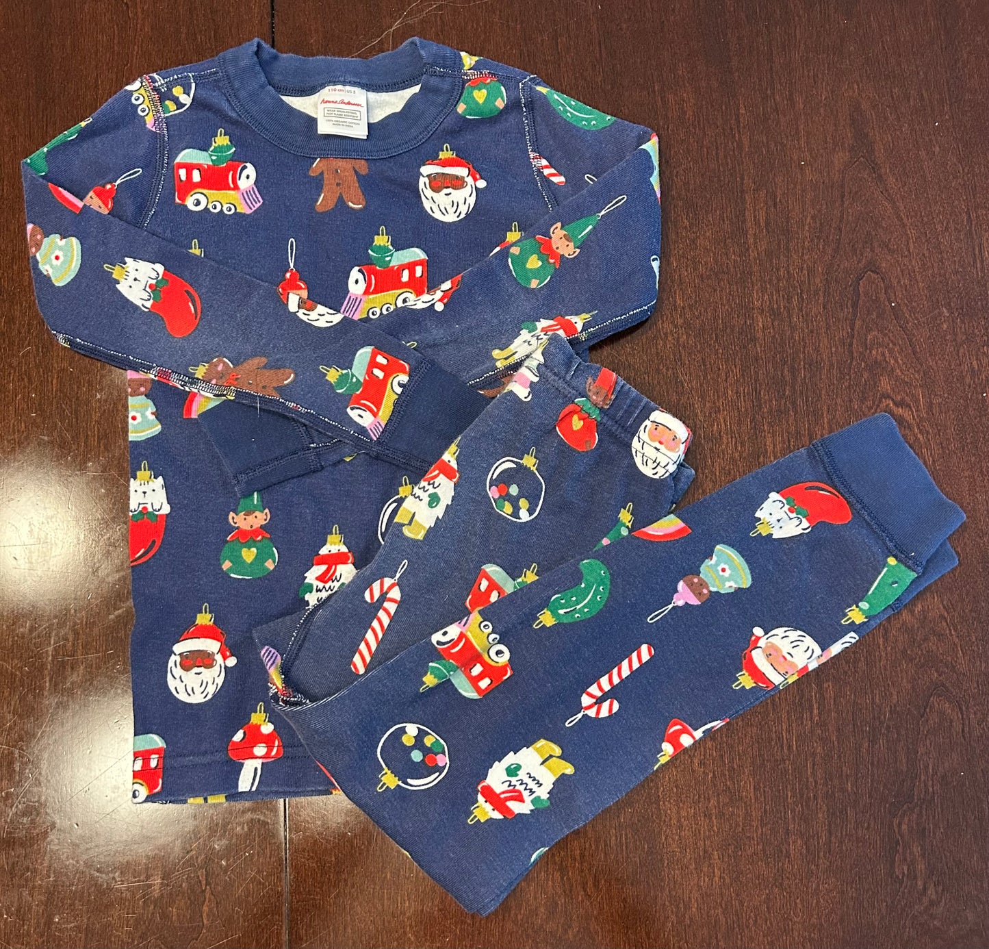 Seller #18 Hanna Andersson holiday pjs kids size 5