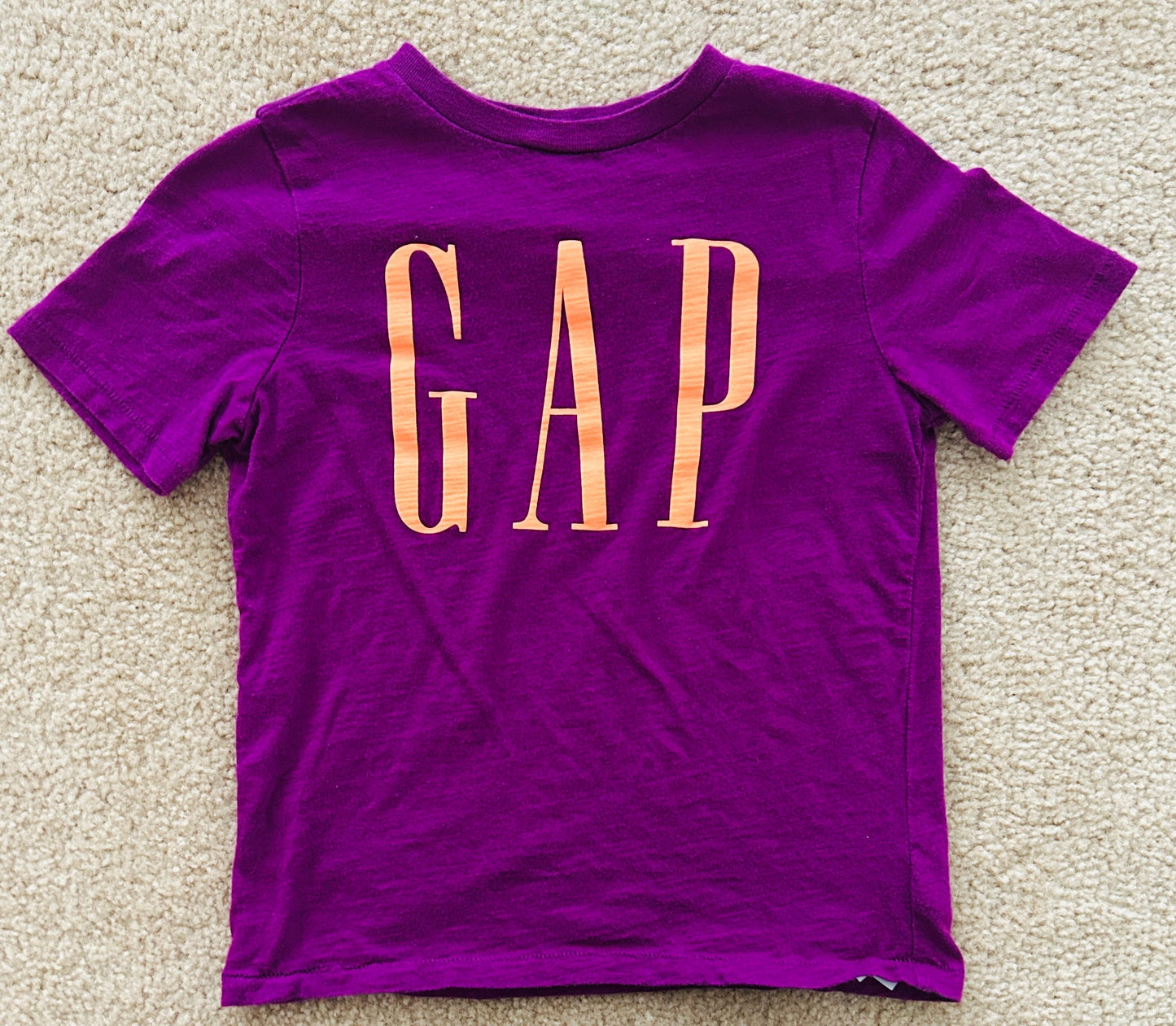 #15 Gap S (5/6) Logo Tee