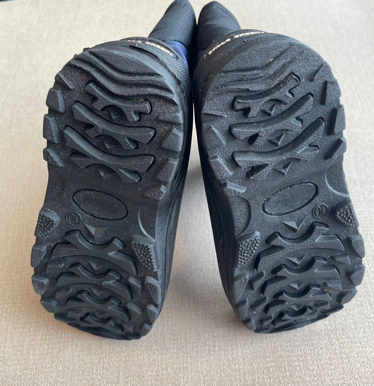 Seller #12 | Falls Creek | Boys Snow Boots with "Thinsulate Insulation" Lining | EUC | Size 10 - Little Guy