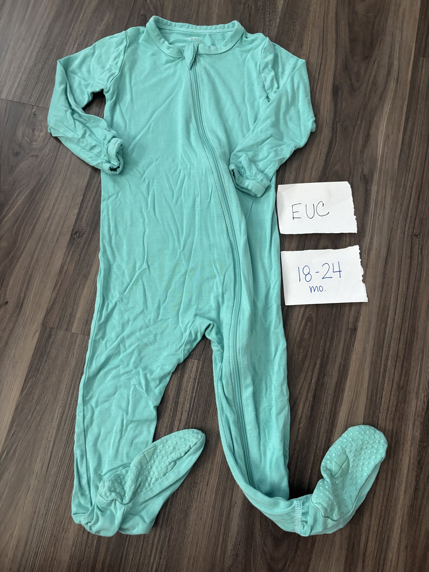 #138 - 18-24 Mo - EUC Kyte Baby (Bamboo) Jade Zippy