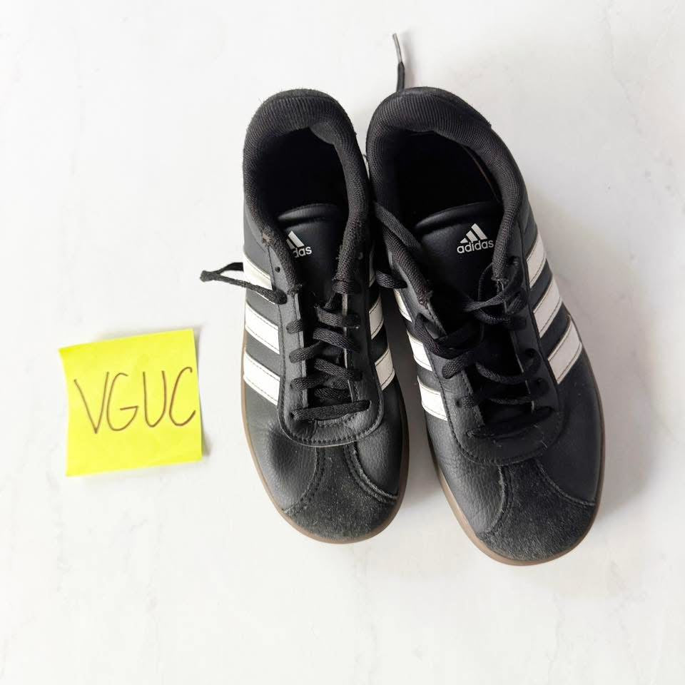 Seller 196 adidas sneakers 2