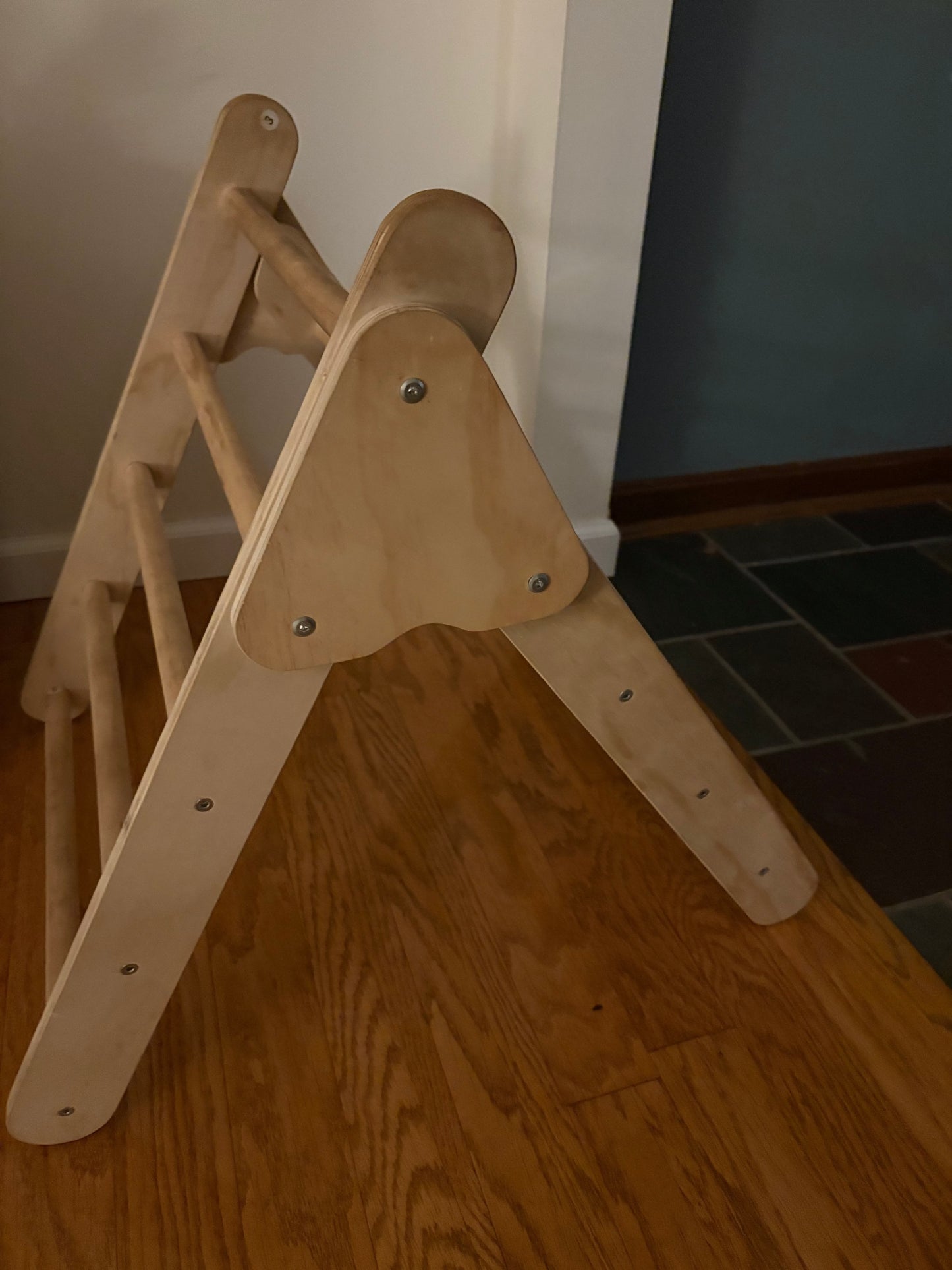 #112 3-piece Pikler Triangle Climbing Toy