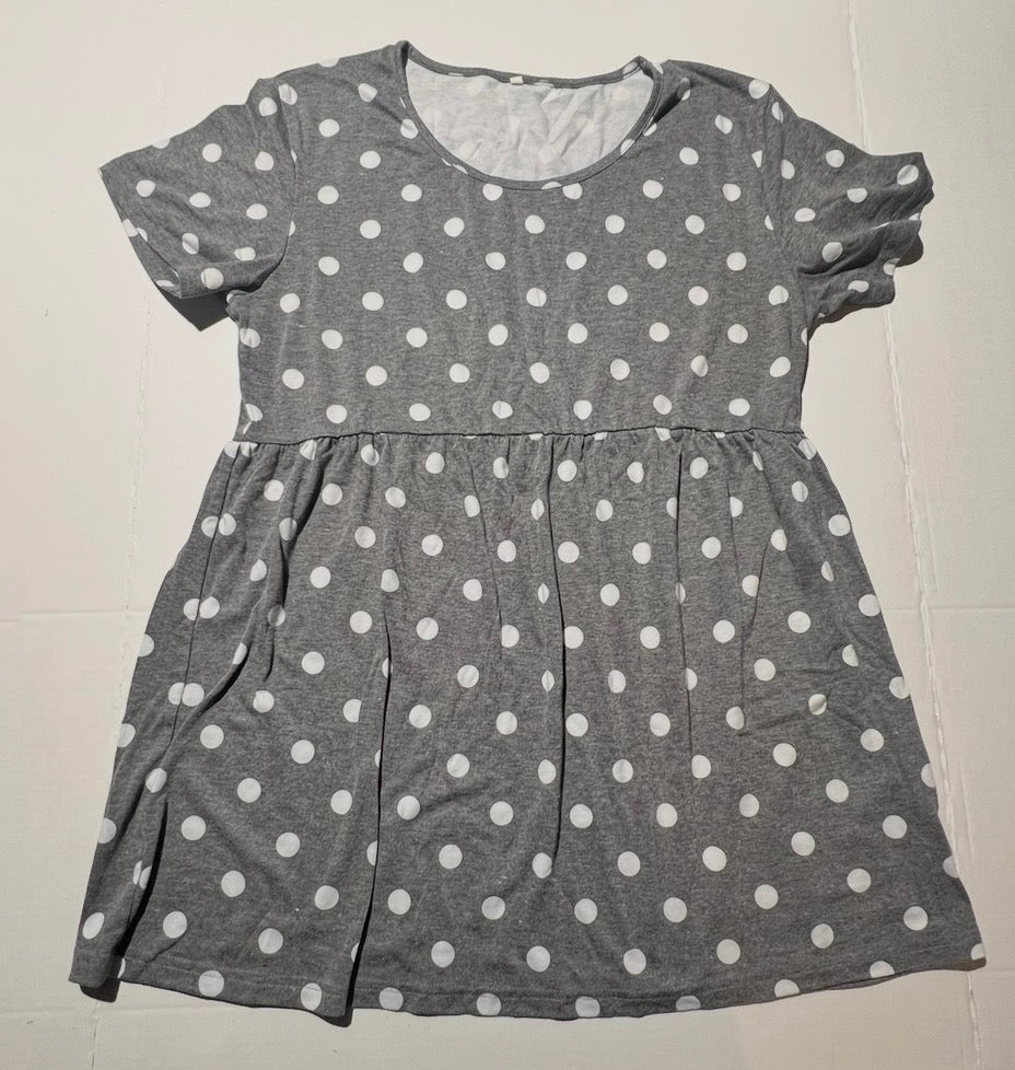 #100 Maternity XL Shirt