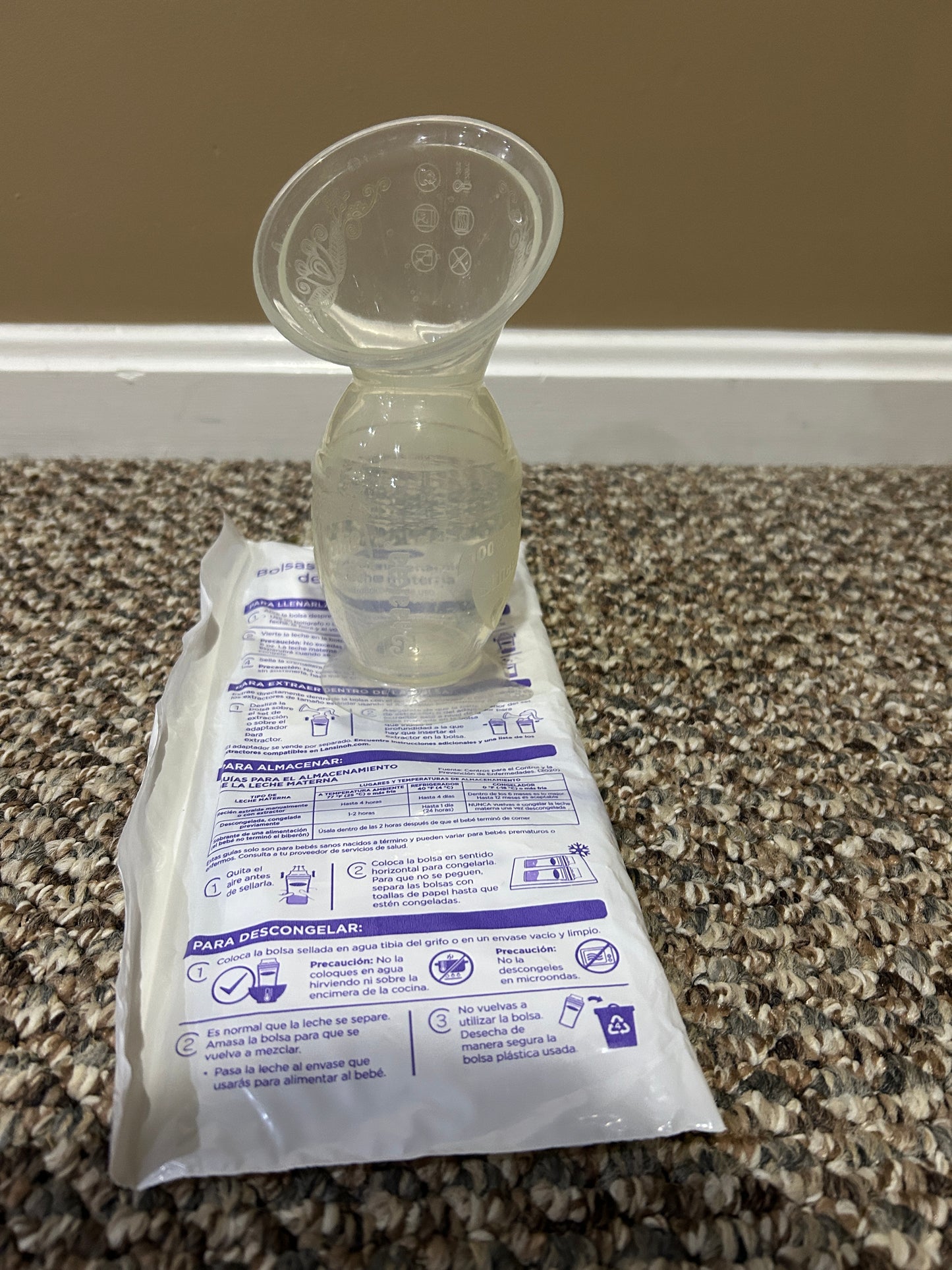 Seller #5 - Haakaa Manual Breast Pump and Milk Storage Bags