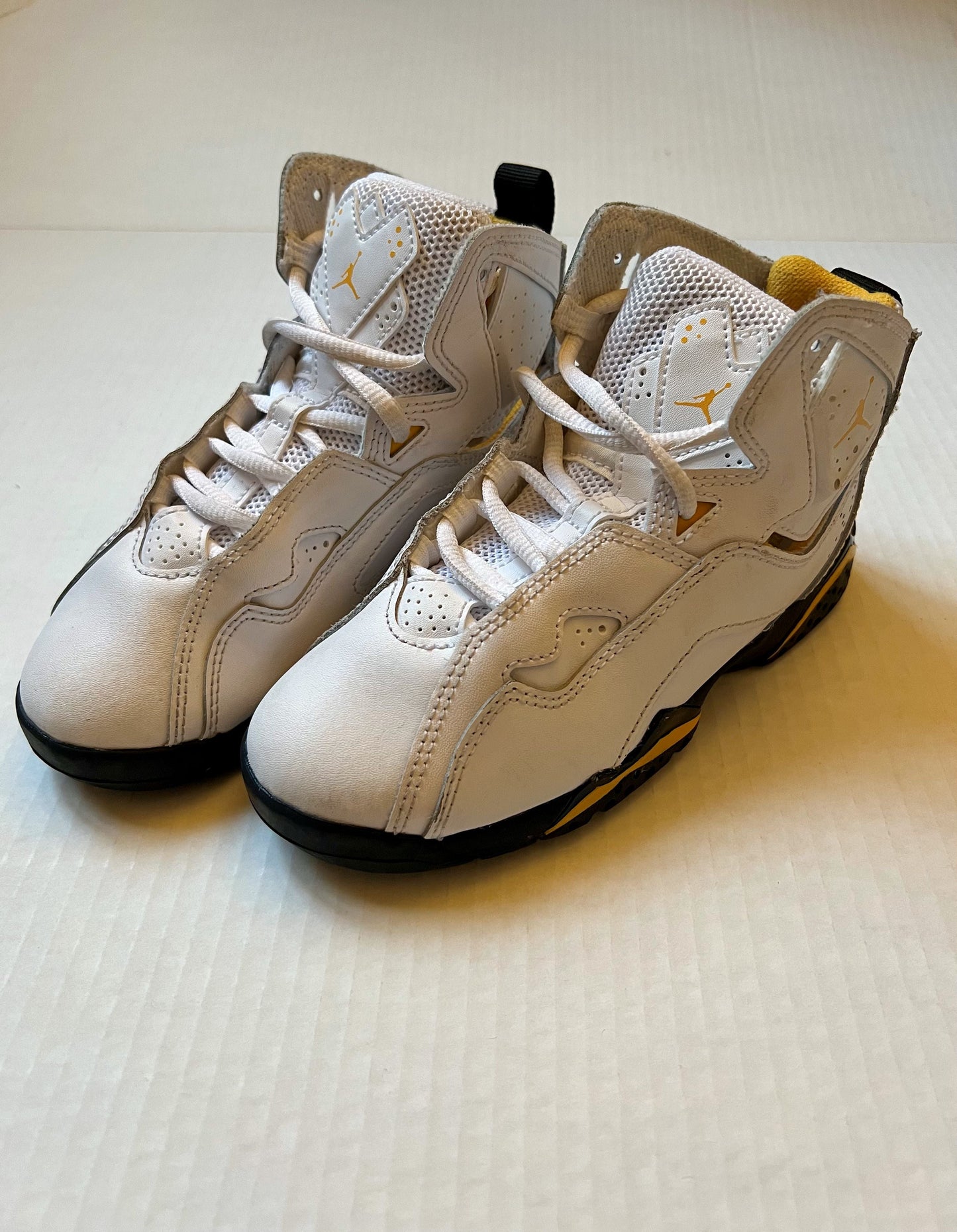 134 Nike Jordan Yellow Unisex shoes size 12.5C
