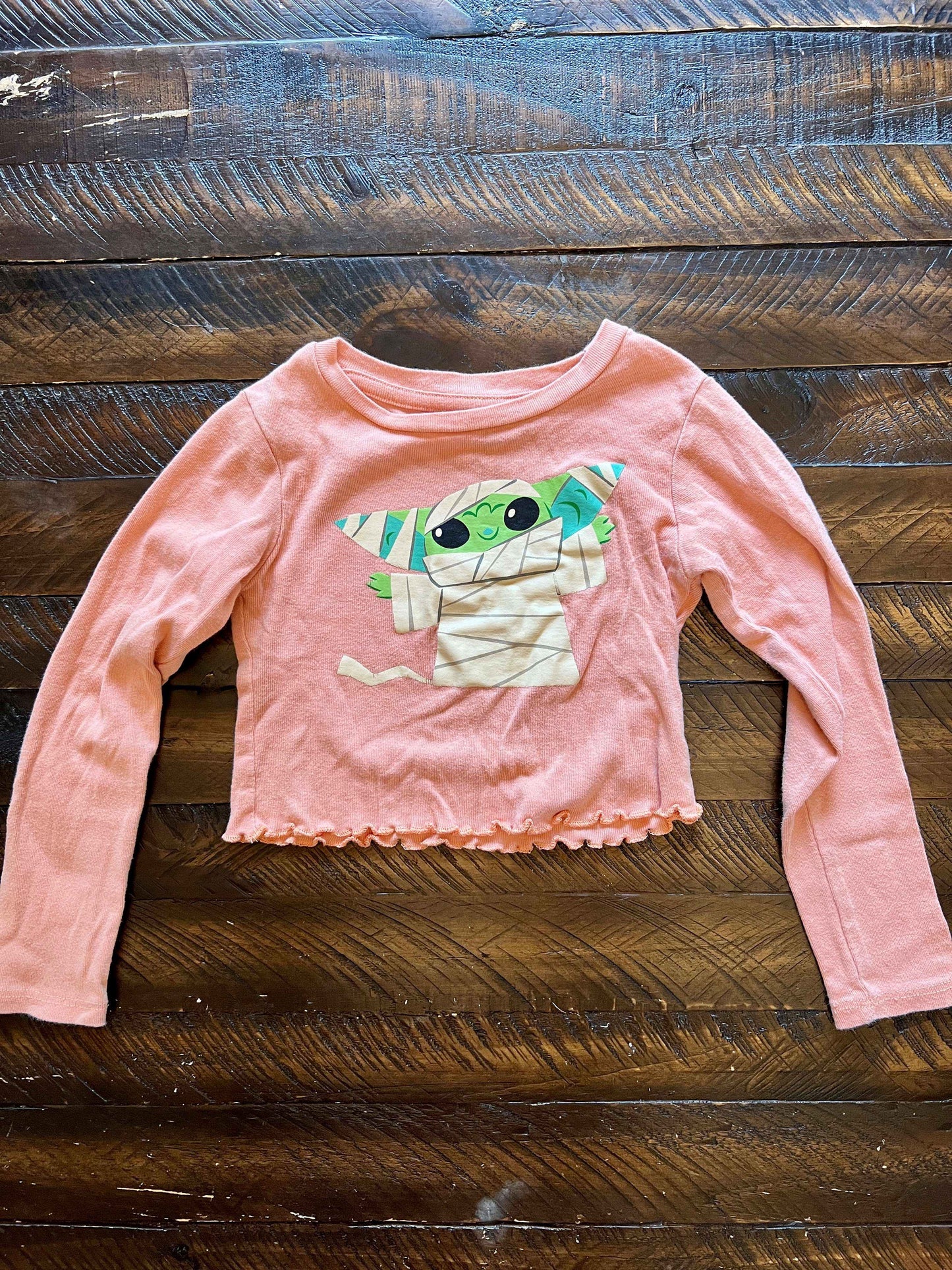 134 Star Wars Girls Baby Yoda crop top shirt Size 4/5