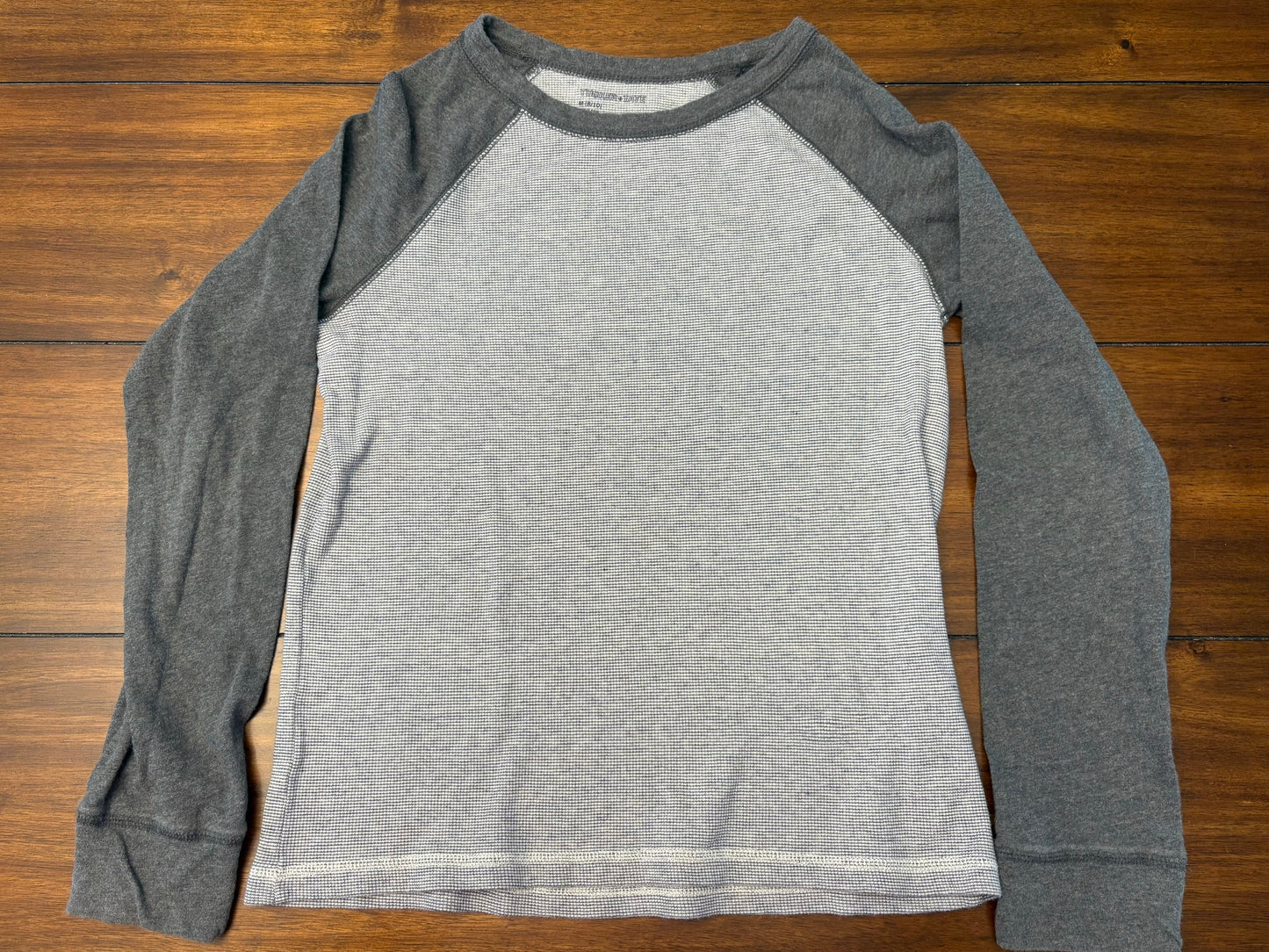 #201 Tucker & Tate Boys Size 8/10 (M) Gray Waffle Knit Long Sleeve Top