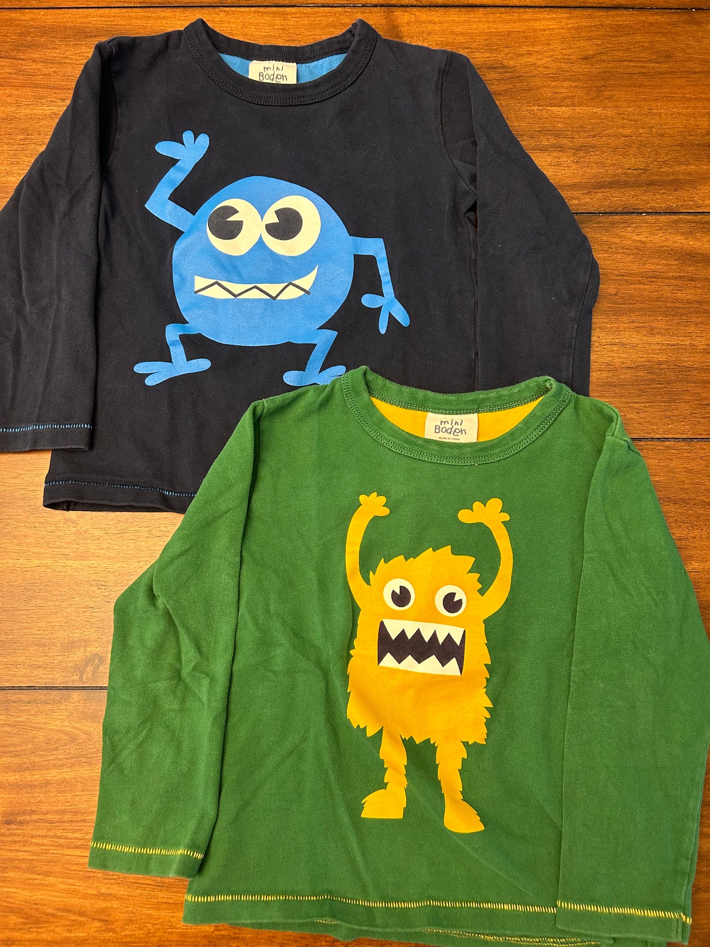 #201 Mini Boden Boys Size 2-3 Green & Navy Monster Graphic Long Sleeve T-shirt Bundle
