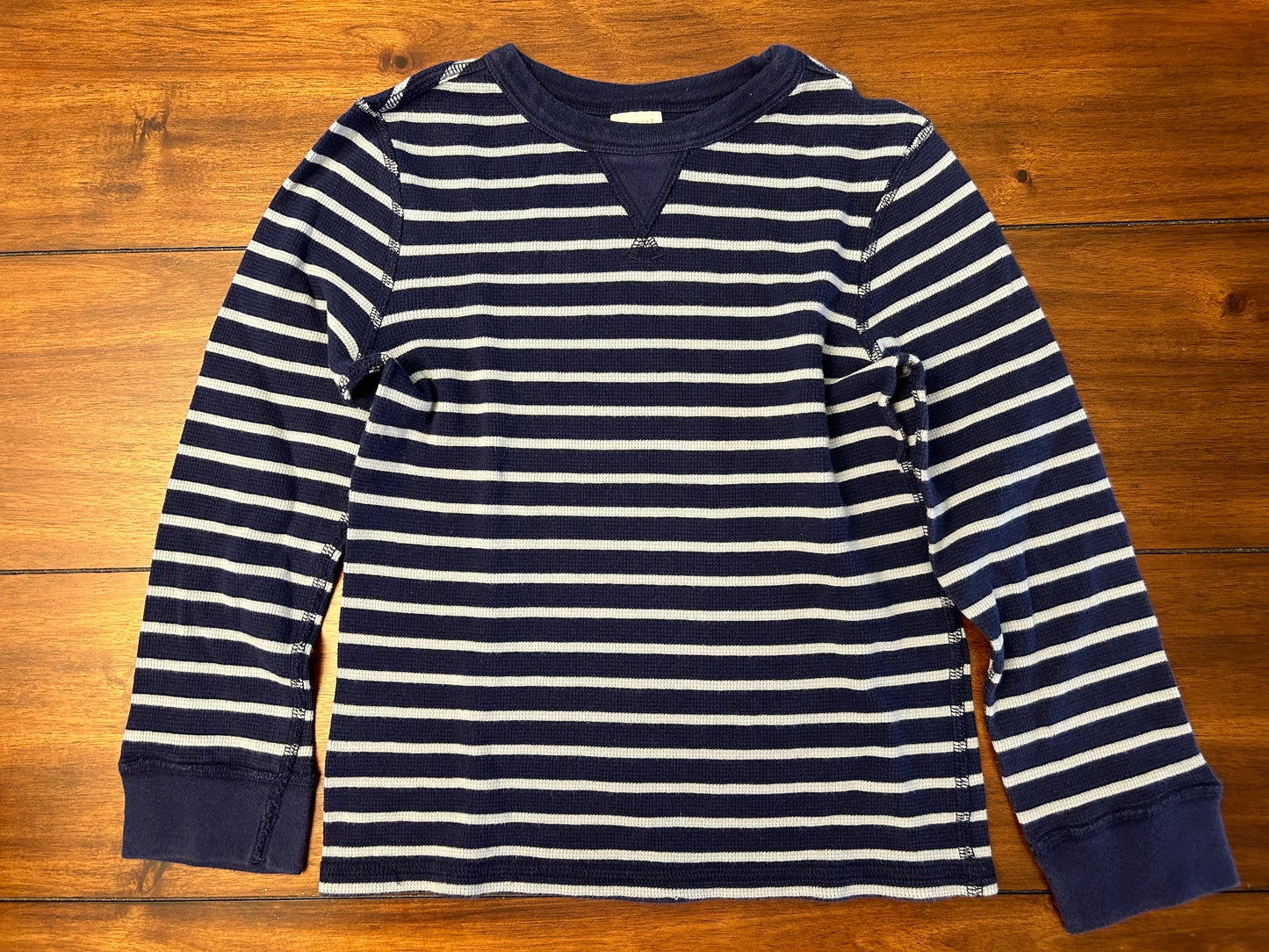 #201 Hanna Andersson Boys Size 6-7 (120) Navy & Light Blue Striped Thermal Henley