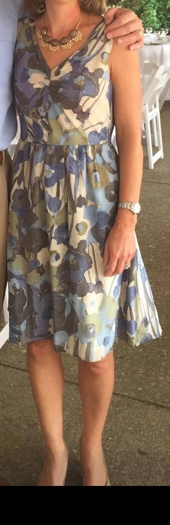 Seller #62 Women's Banana Republic cocktail dress sze 4 EUC