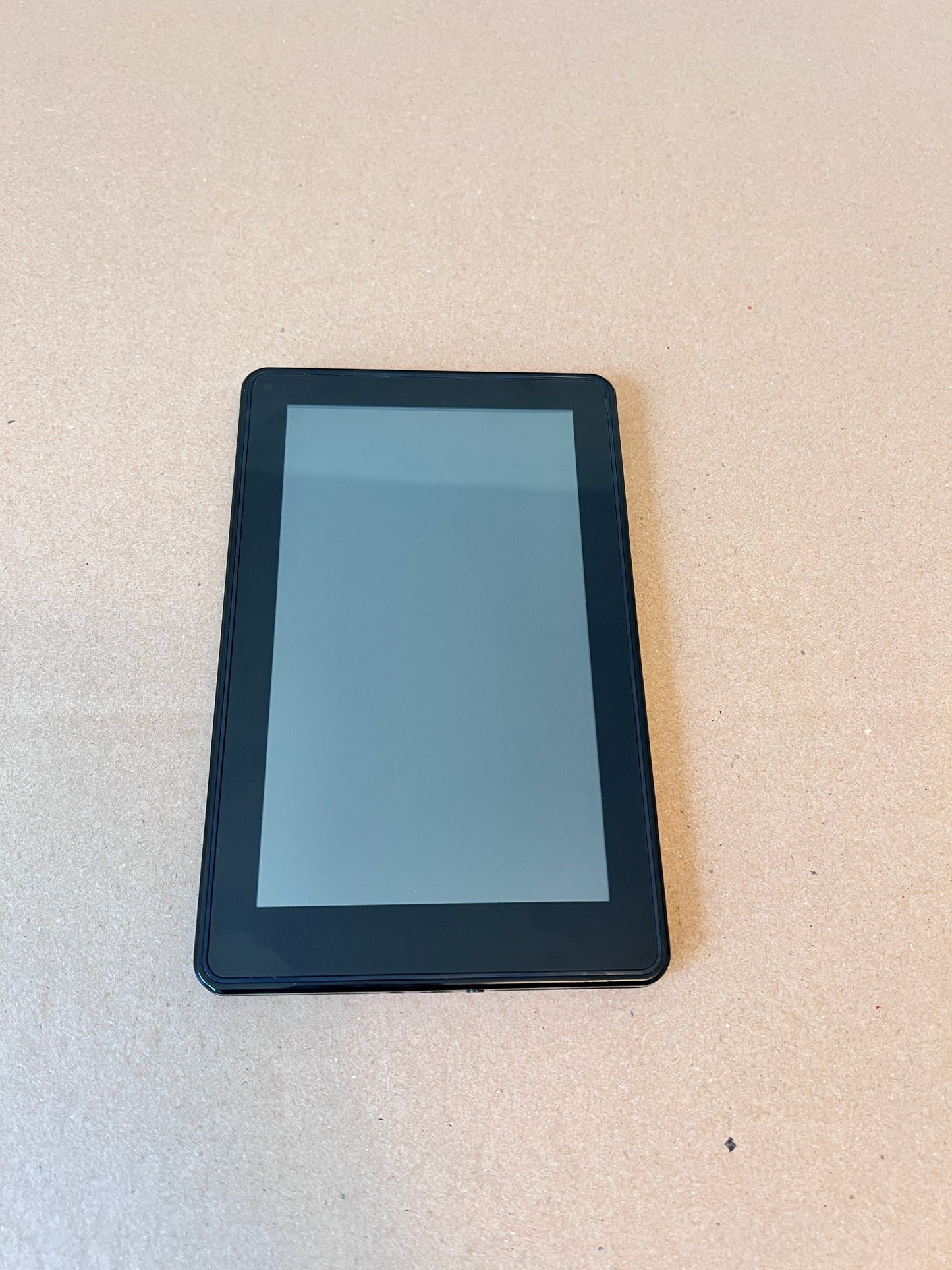 #176 - Kindle Fire D01400 - 1st Gen