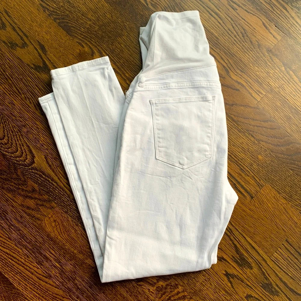 #151 - Gap Maternity True Skinny Denim - Size 6