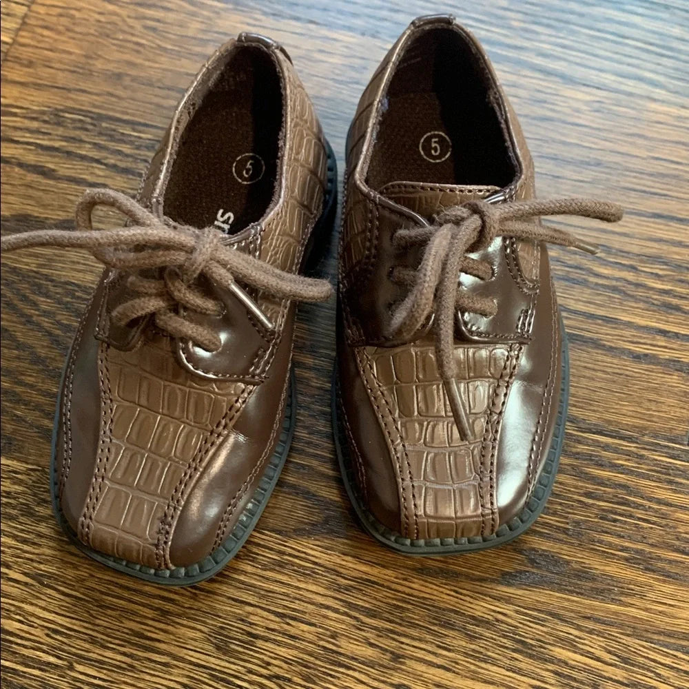 #151 - Smart Fit Brown Crocodile Pattern Lace-Up Shoes - Toddler 5