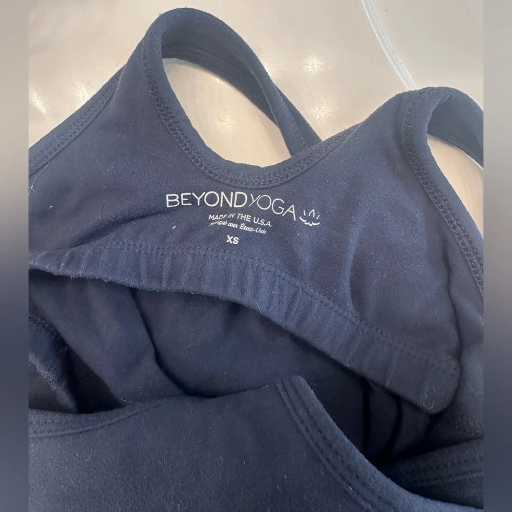 Women's Beyond Yoga Built-In Bra Tank Top – XS – Navy Blue