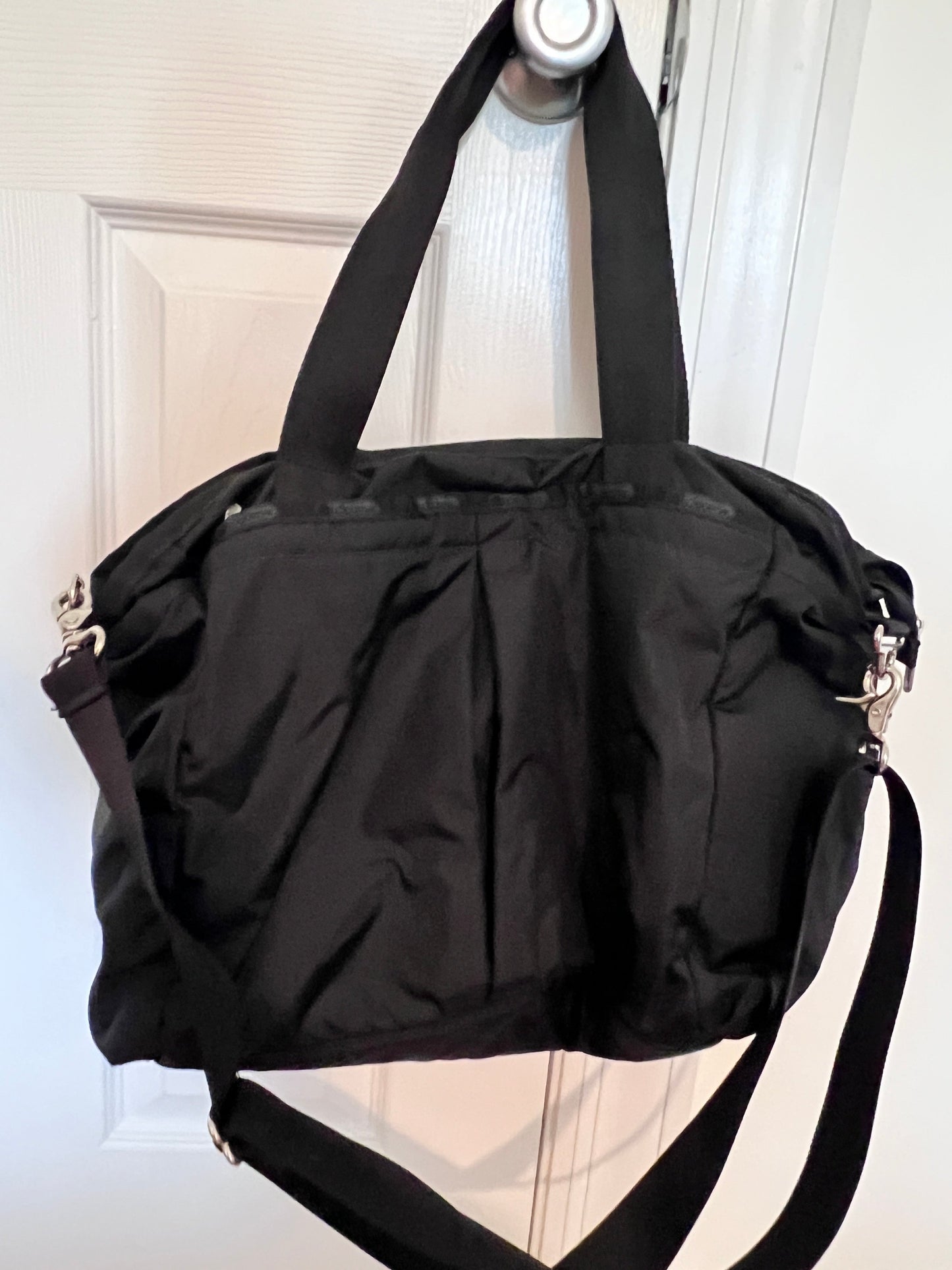 #176 - Lesportsac diaper bag w shoulder strap