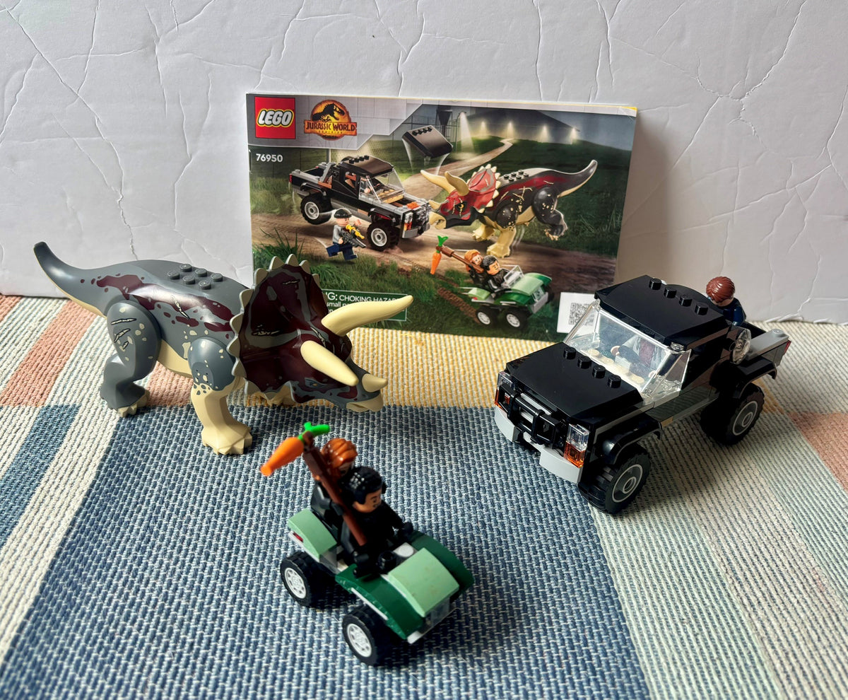#154 Lego Jurassic World Triceratops Pickup Ambush Set
