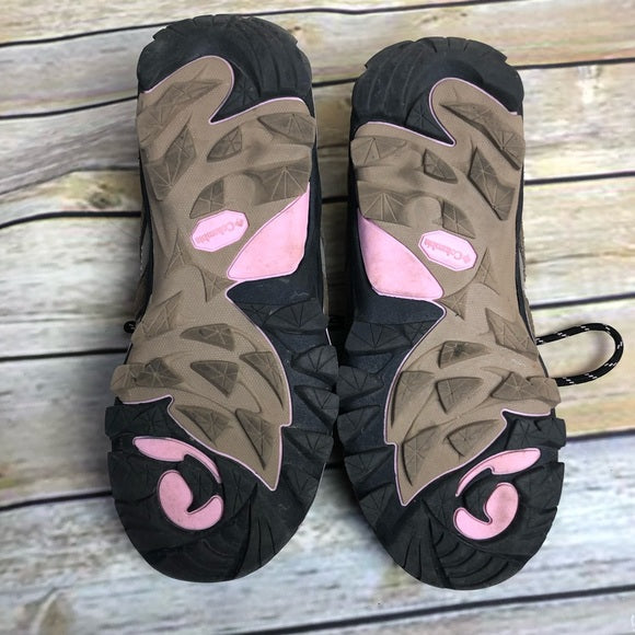Seller 229 - Columbia Outdoor Shoes (Womens 7)