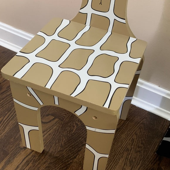#181 - PPU Only 45242 Giraffe and Zebra Themed Kids Chairs