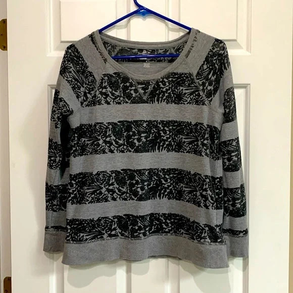 #181 - Lightweight floral sweatshirt - Women's Small