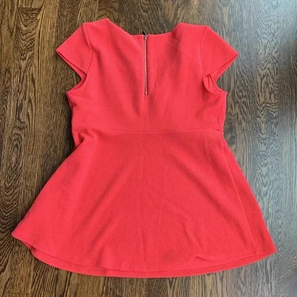#181 - EUC Motherhood Maternity Bright Pink Top - Maternity Medium *REDUCED*
