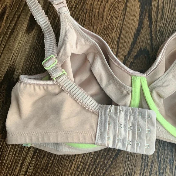 #91 -REDUCED Cake Maternity Lingerie Croissant Nursing Bra 36C (Retails for $65)
