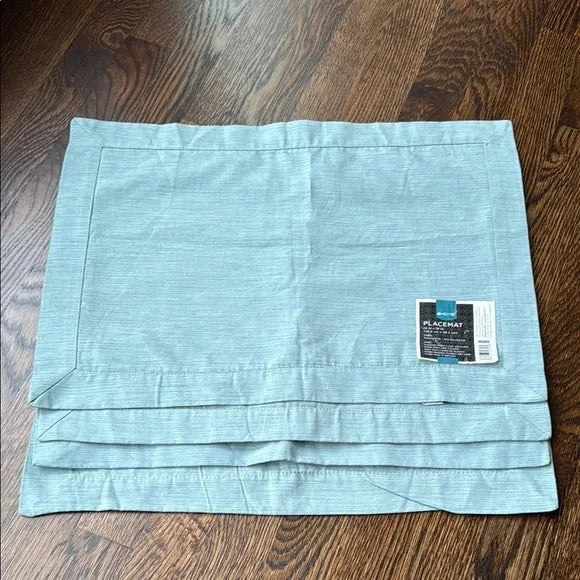 #181 - NWT Blue Placemat Set