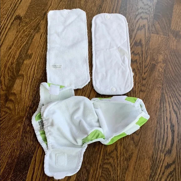 #181 - NWOT Thirsties Cloth Diaper - Size 1 (6-18lbs) *REDUCED*