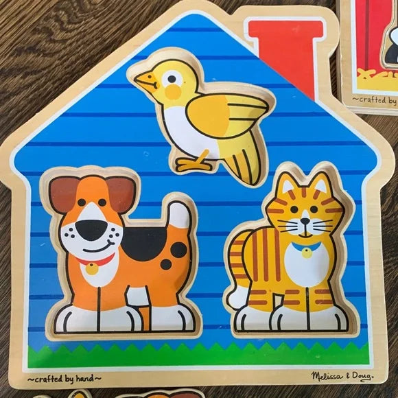 #181 - Melissa & Doug Farm Animal Wooden Knob Puzzles *REDUCED*