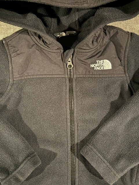 Seller #179 | The North Face Fleece Zip Up Jacket | Toddler 4T