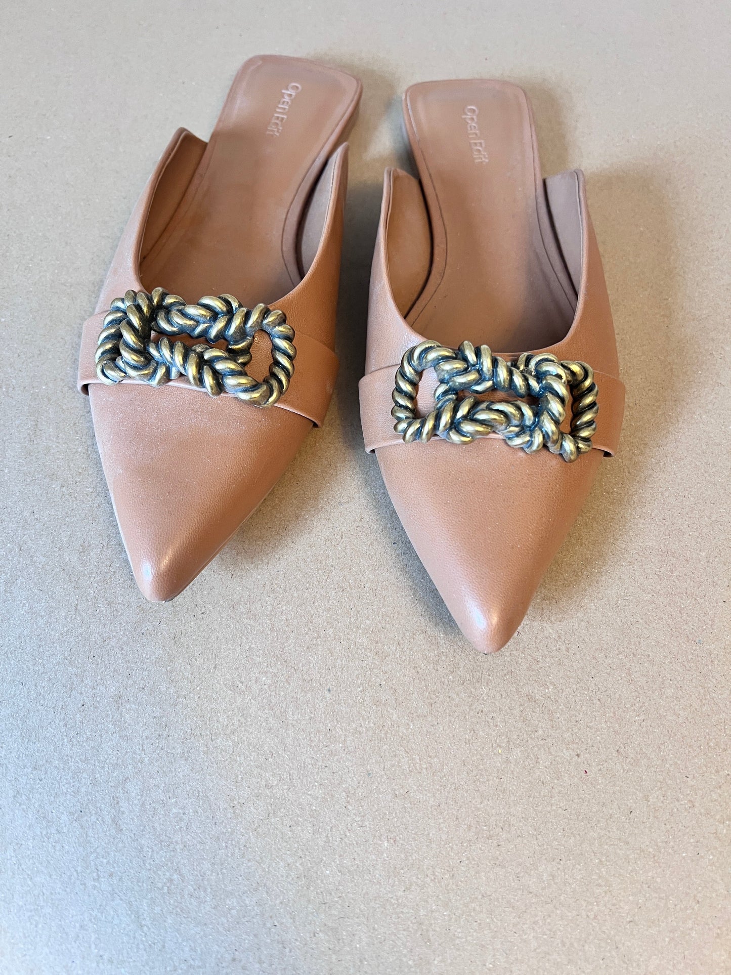 #176 - Open Edit women’s mules with gold hardware bow | 9.5M