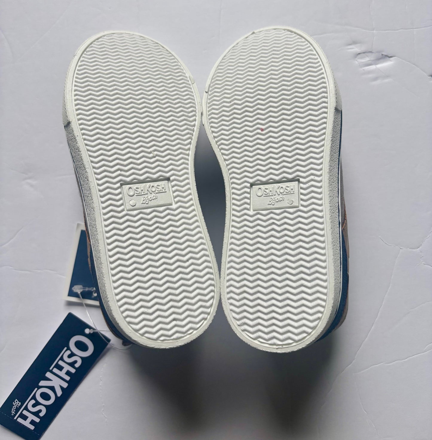 #43 OshKosh Sneakers Boy's 11 NWT