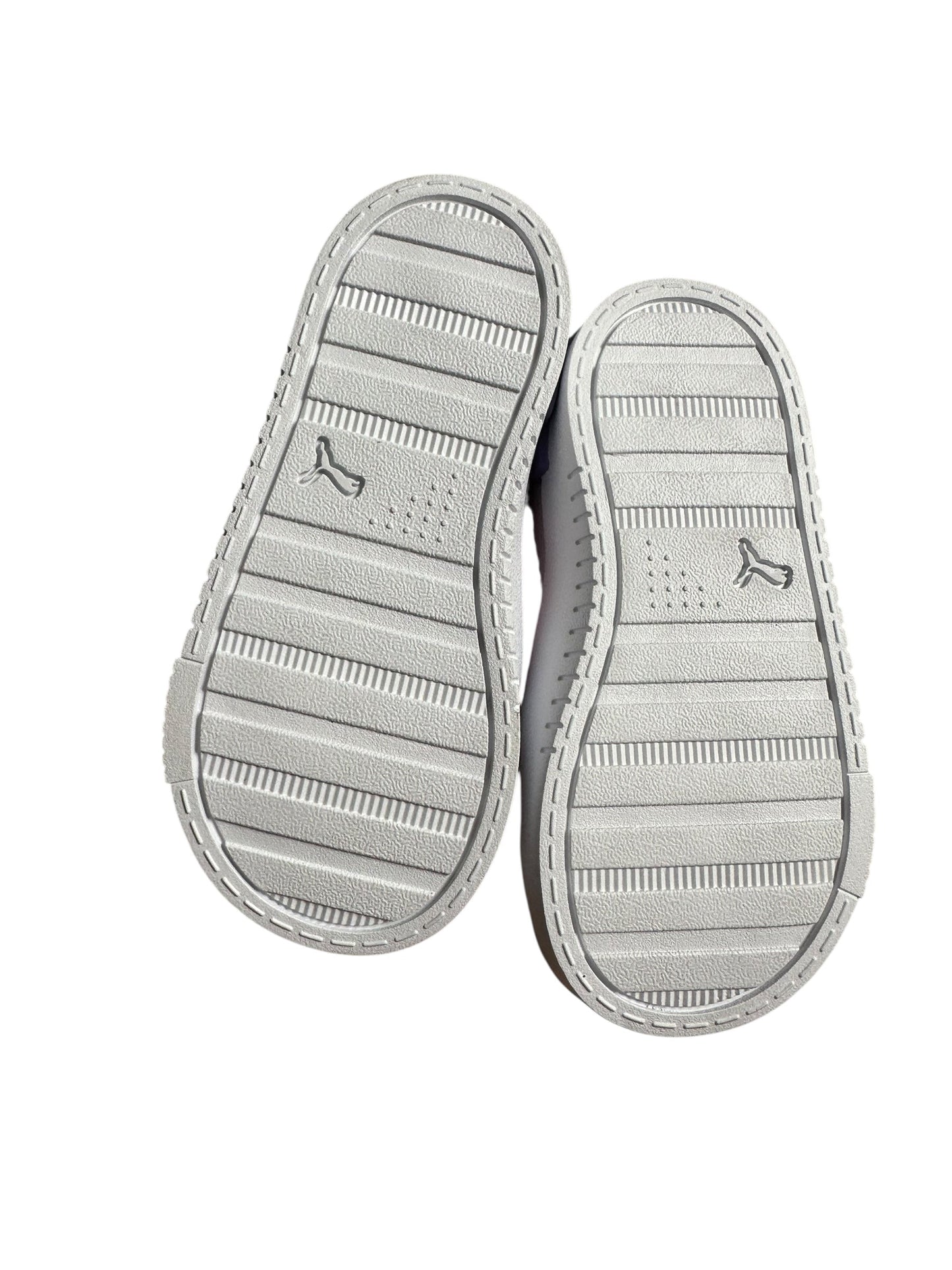 #93 Puma Sneakers NWT Girls 8