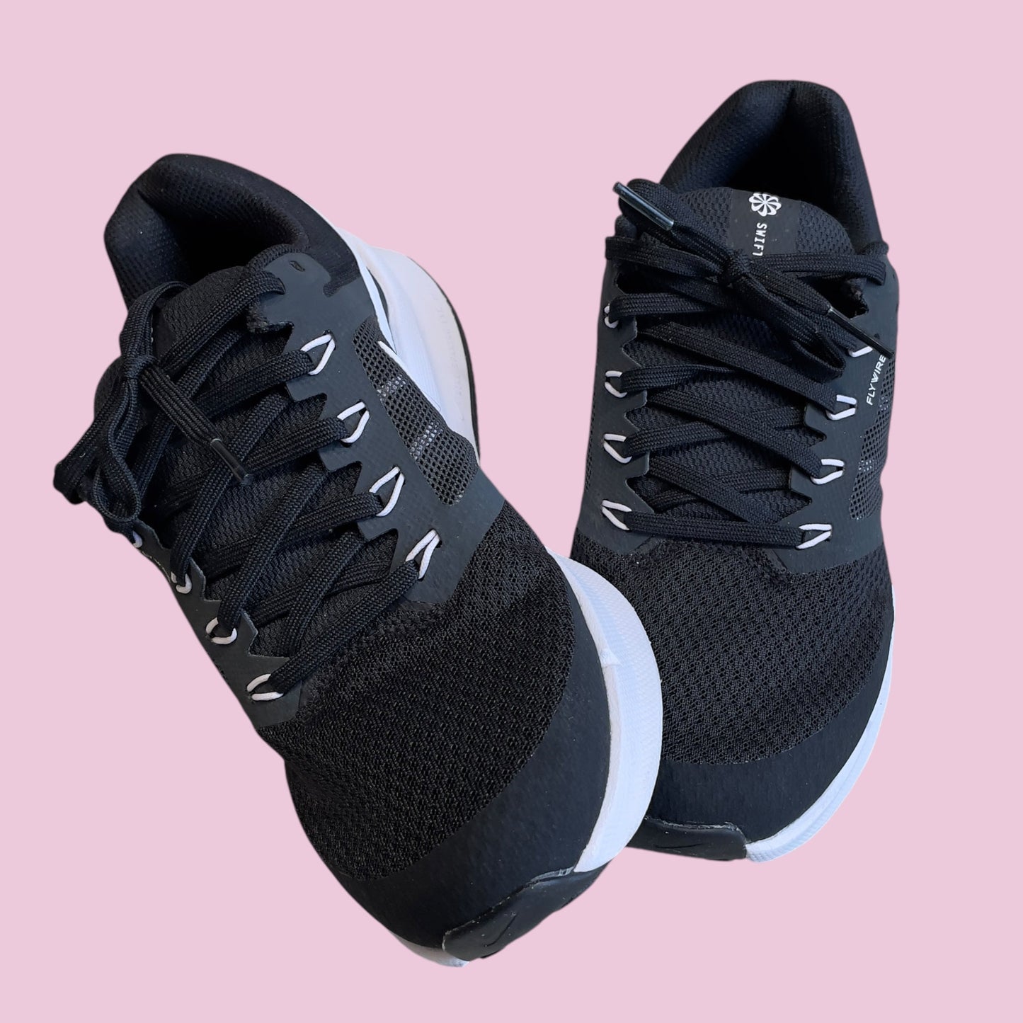 #1 Women's 8.5 Nike Run Swift NEW REDUCED