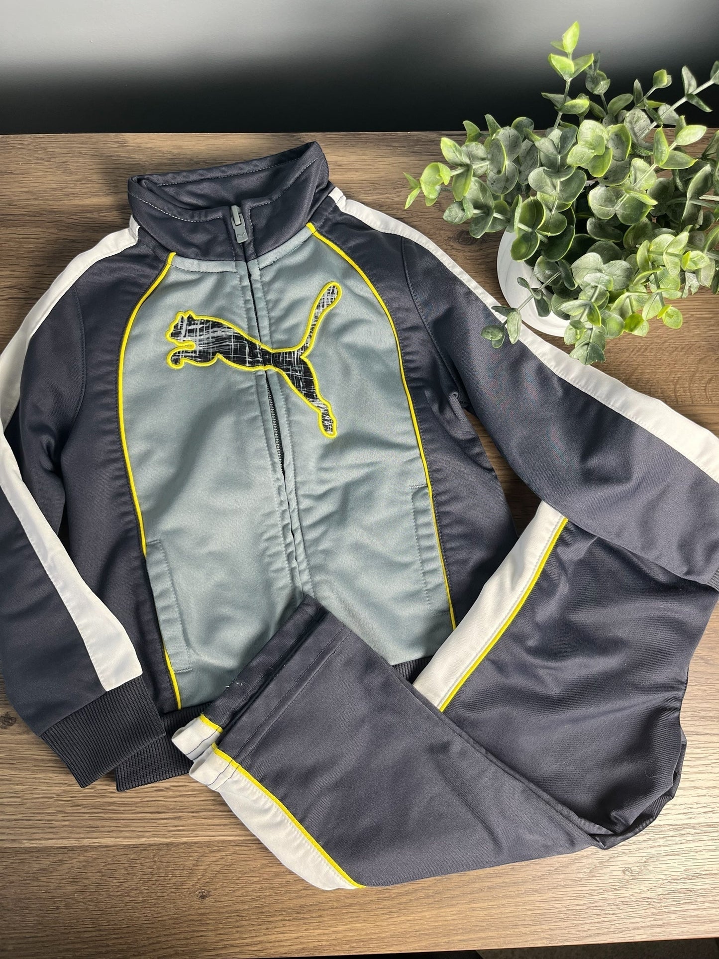 Seller#213 Size 24m (24months) Puma Track Suit EUC!