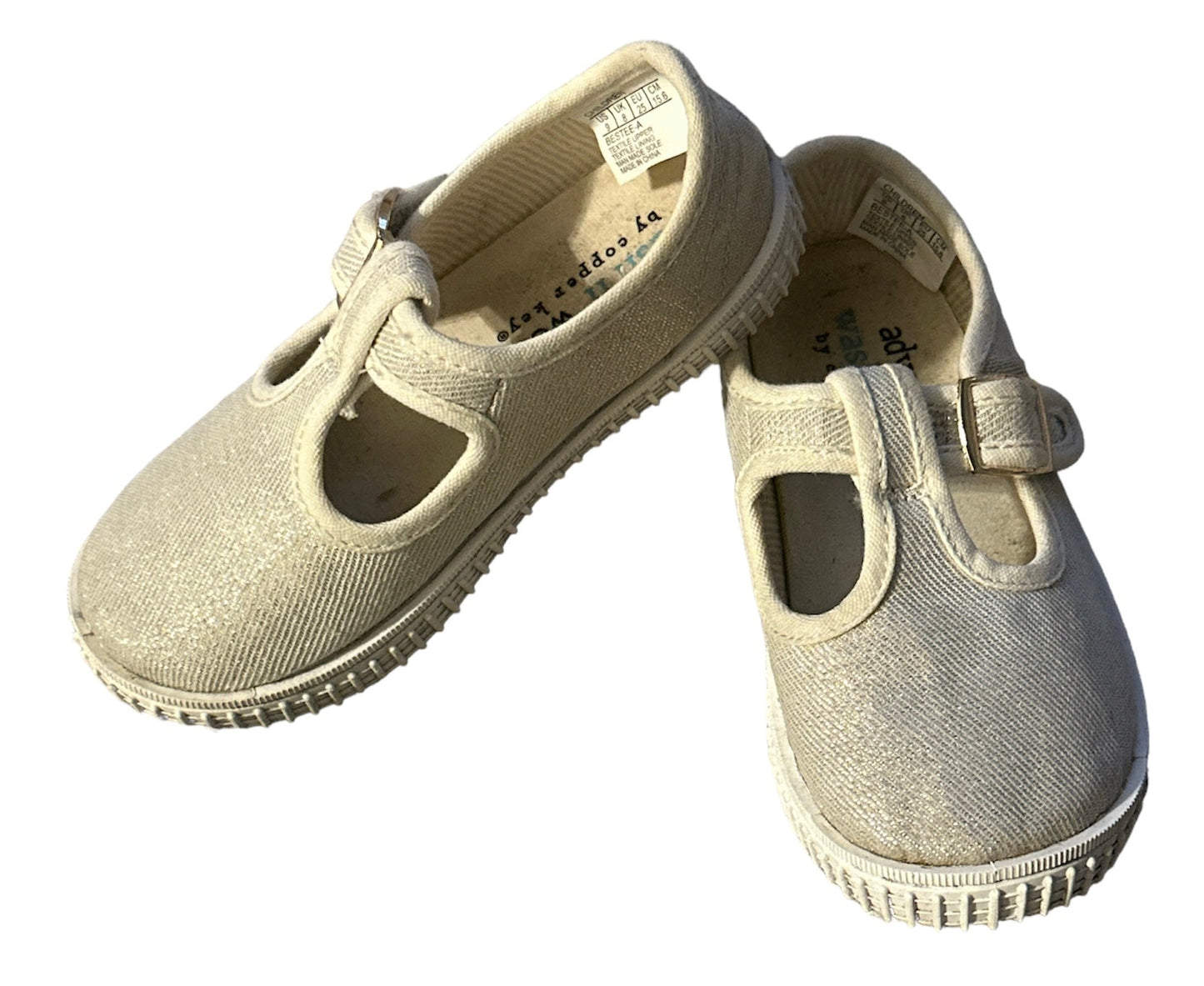 Seller #140 Girls Copper Key Wash n’ wear shoes size 9