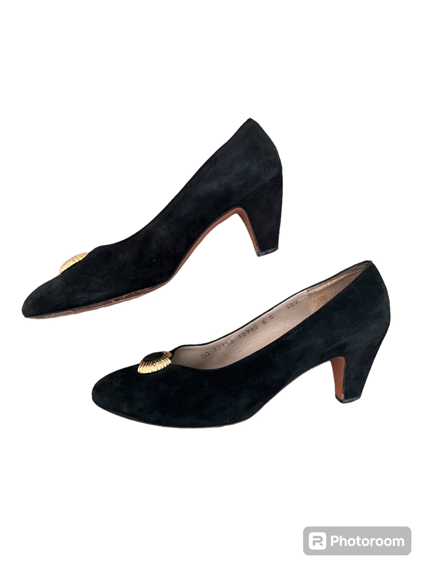 #63 Ferragamo Black Velvet Heels 8C
