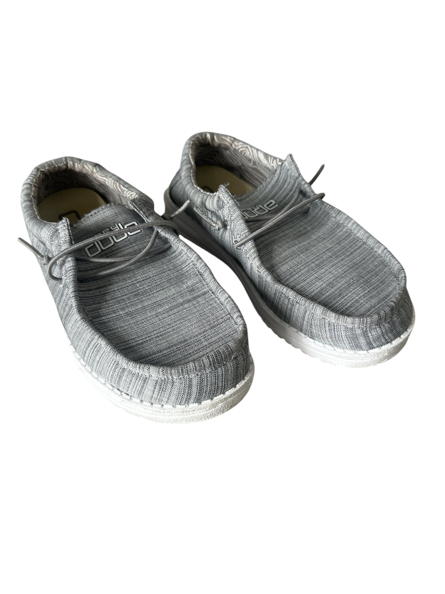 Seller #140 Boys Hey Dude shoes size Y4