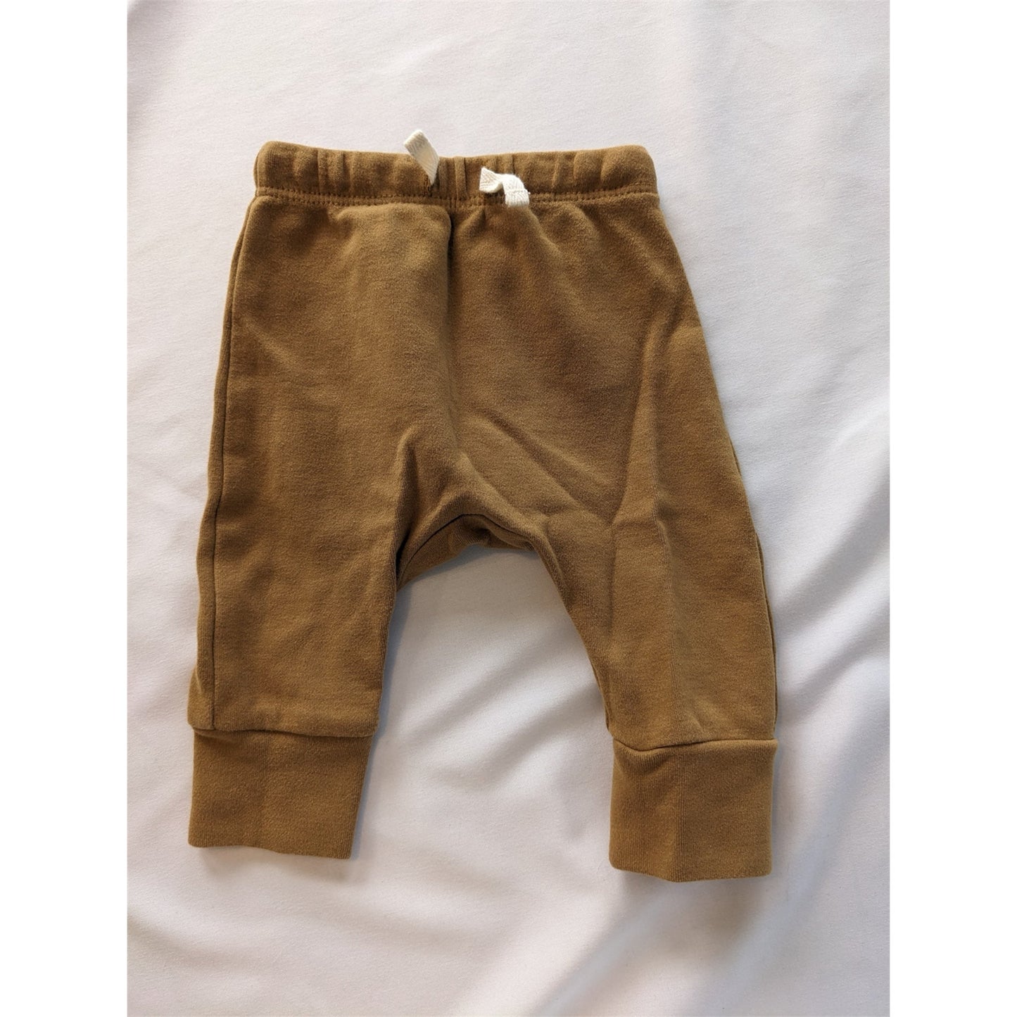 #113 Quincy Mae Gender Neutral 0-3 month pants and shirt bundle *reduced*