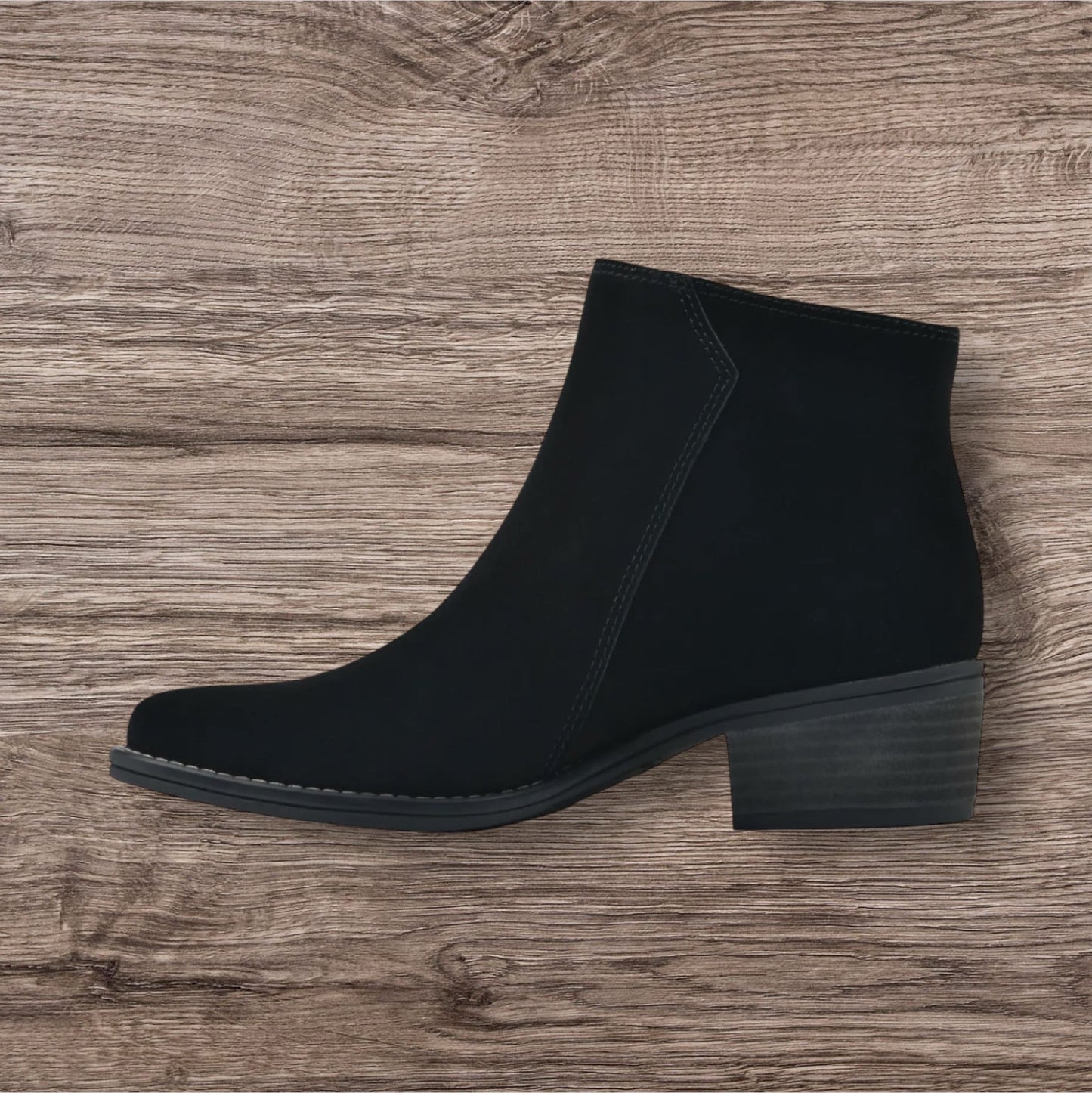#169 Women’s Size 7 Black Mountain Boots- NWT *REDUCED PRICE