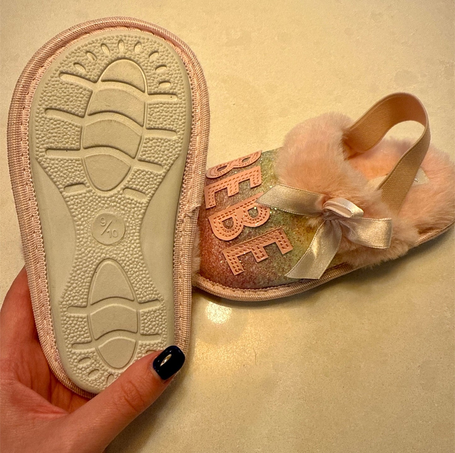 #146 - REDUCED Little Girls 9/10 BeBe Slippers | NWOT