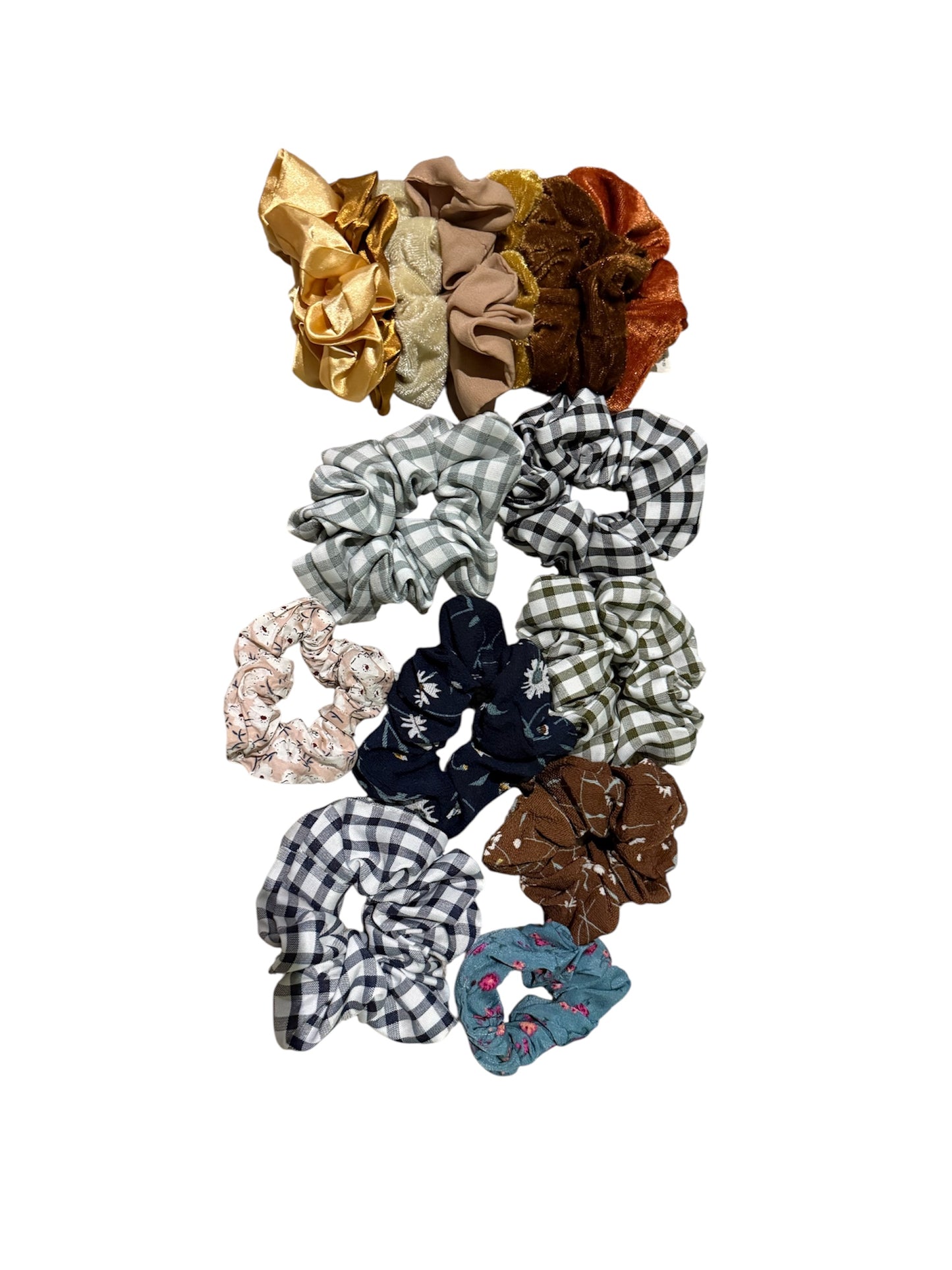 208 scrunchies